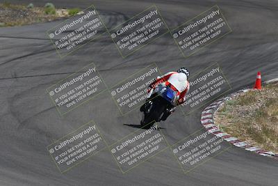 media/Apr-20-2025-AHRMA (Sun) [[393a79c373]]/Race/Group 10/Turn 4b/